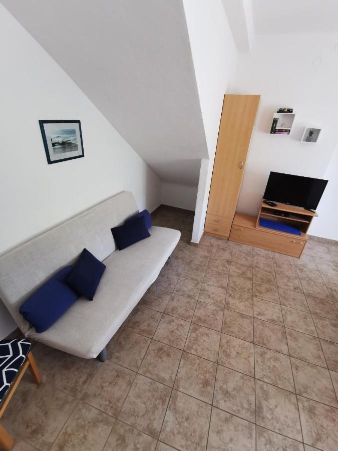חוואר Apartman Pod Forticu מראה חיצוני תמונה